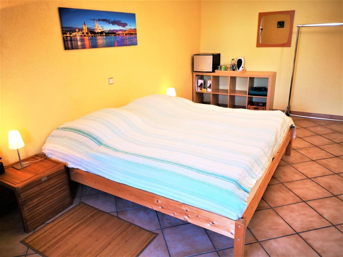 Cologne Homestay * Кёльн